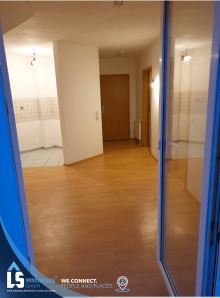 Wohnzimmer Blick vom Balkon Kleine Eigentumswohnung in bester Lage - nur 30 Minuten bis Hannover Zentrum