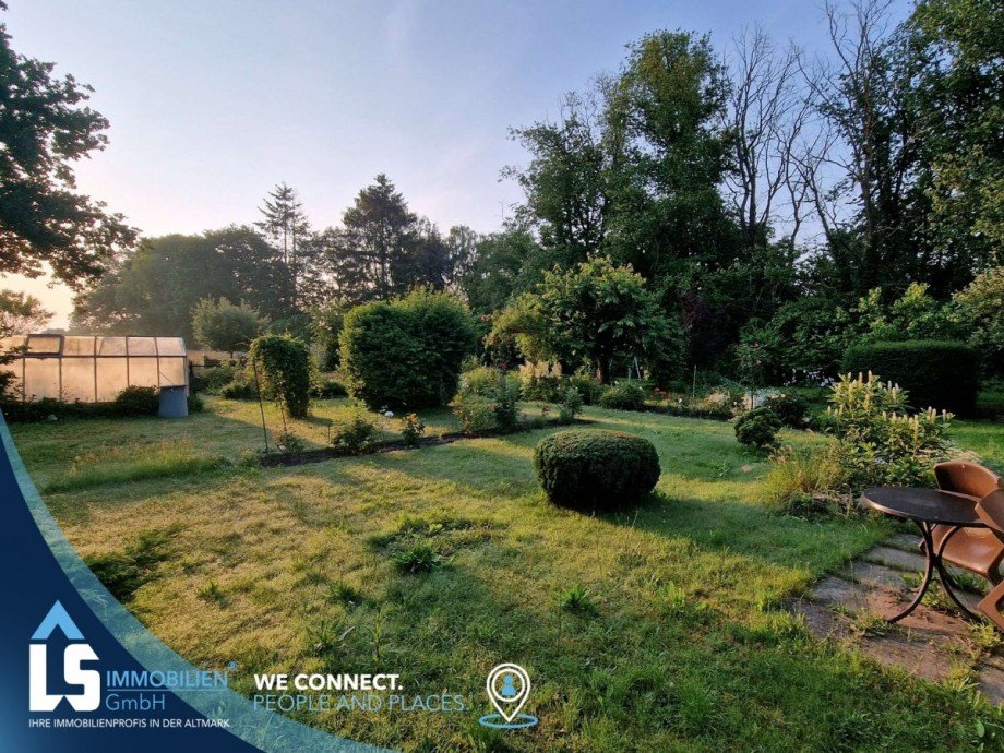Garten mit Gew�chshaus Einfamilienhaus Osterburg (Altmark) OT Gladigau