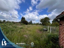 Wiese Platz f�r die ganze Familie. Einfamilienhaus mit gro�em Grundst�ck