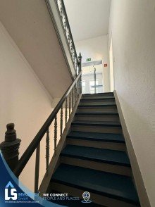Treppenhaus 1.OG - 2.OG Premiumlage Werder: Wohn- und Gesch�ftshaus mit gro�z�gigem Grundst�ck und Potenzial