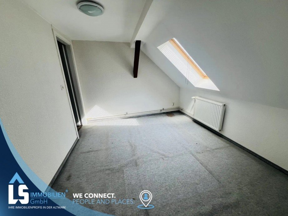 Zimmer 2 im DG Doppelhaush�lfte Tangerm�nde