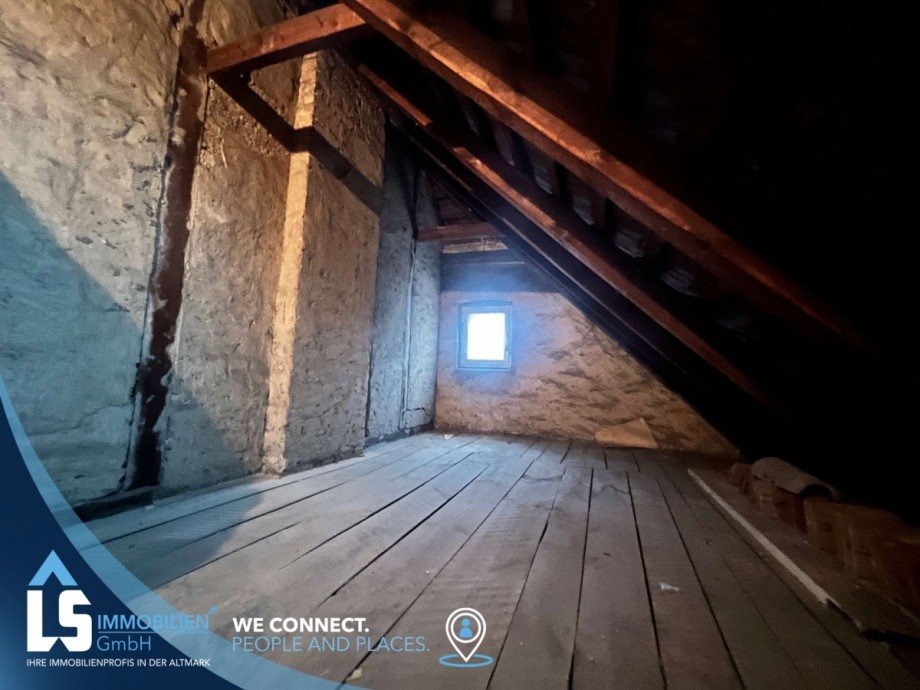 Dachboden Doppelhaush�lfte Perleberg