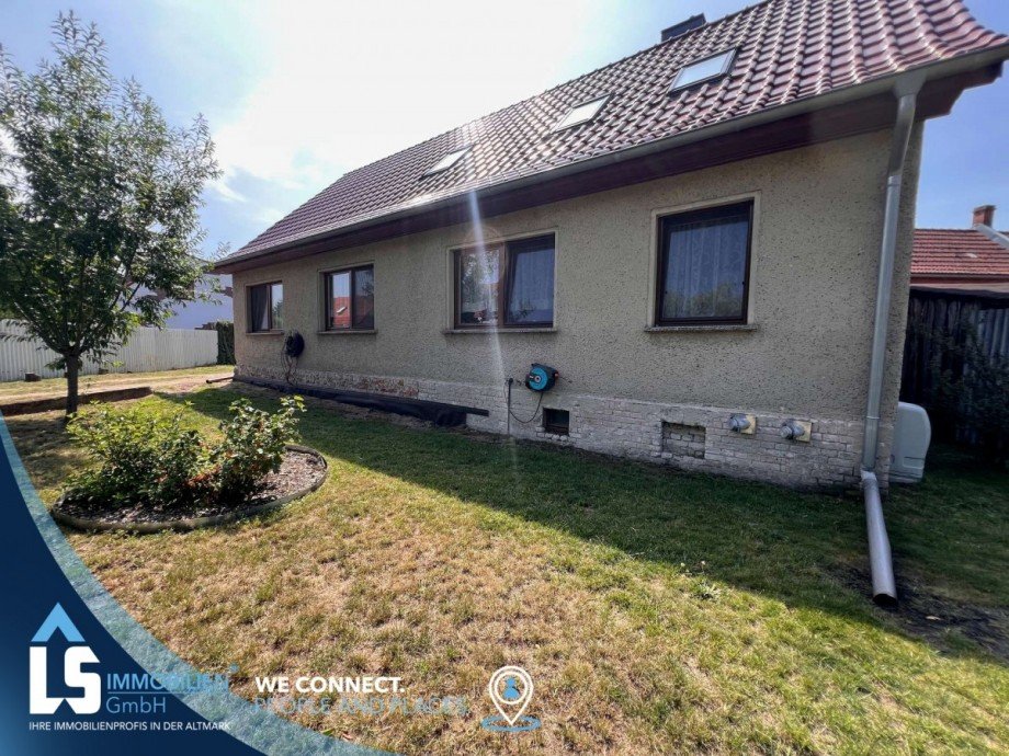 Hausansicht Einfamilienhaus Wei�ewarte