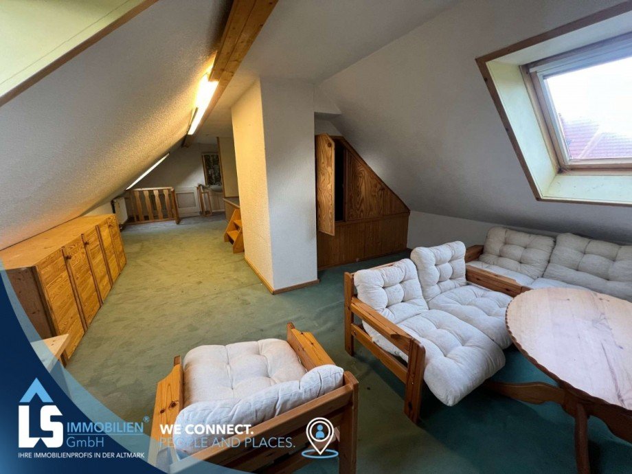Dachgeschoss Reihenmittelhaus Tangerm�nde