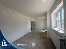 B�ro m�glich Neuwertige Gewerbefl�che als Lager oder Werkstatt!