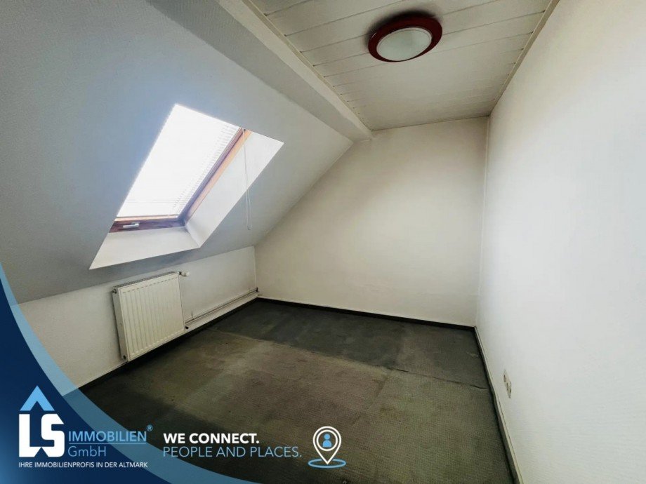 Zimmer 1 im DG Doppelhaush�lfte Tangerm�nde