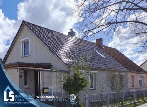 Hauptbild Modernes Einfamilienhaus mit gro�em Grundst�ck, Pool, Scheune und Smart-Home-Elementen in M�gelin