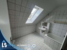 Bad Frisch renovierte Dachgeschoss Wohnung