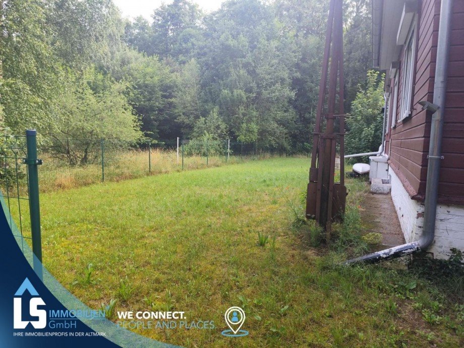 Seitenansicht Einfamilienhaus Marienflie�