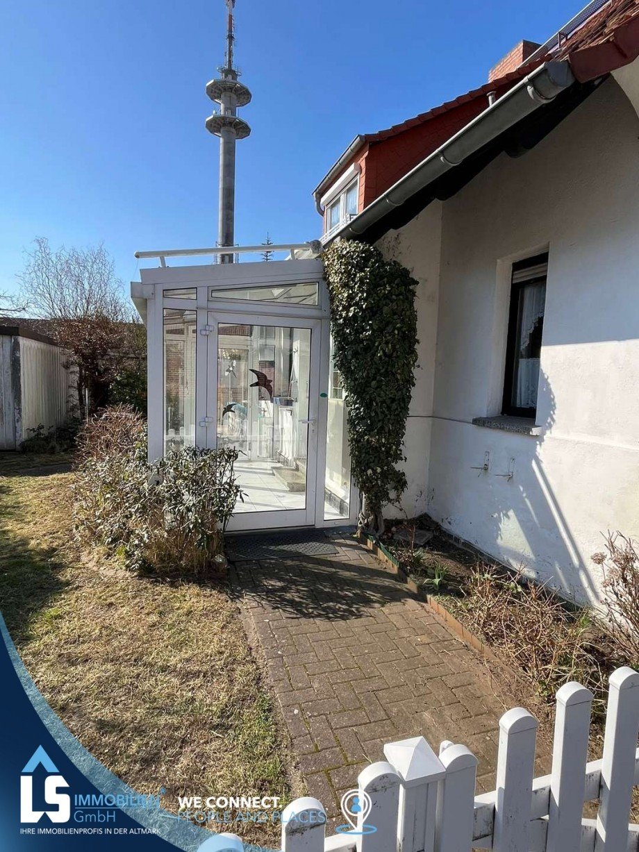 Wintergarten Doppelhaush�lfte Perleberg