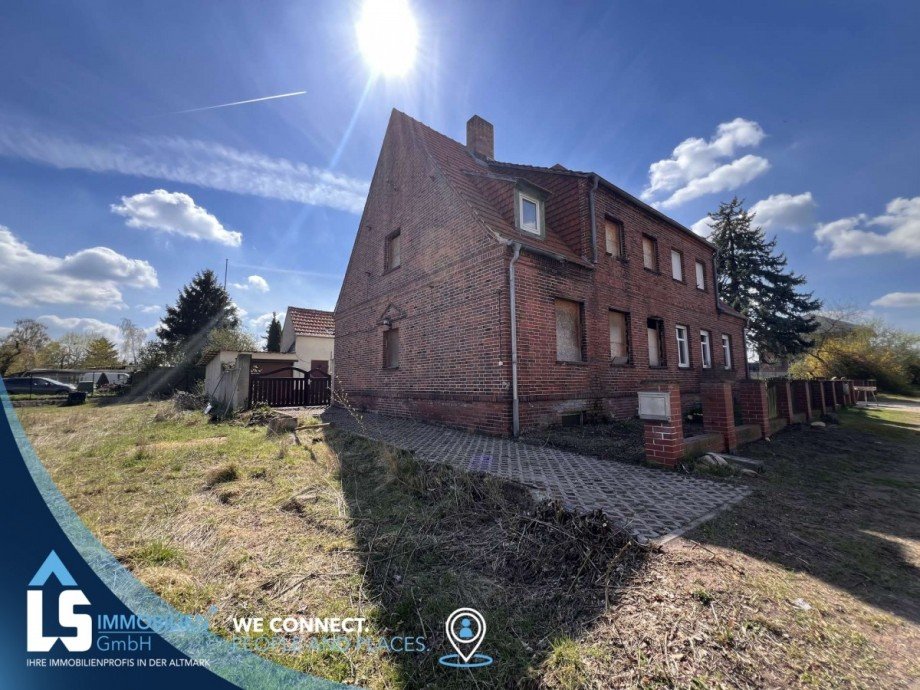 Hausansicht Doppelhaush�lfte Tangerm�nde