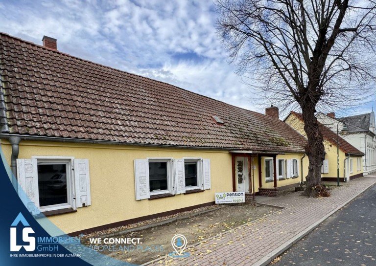 Pension am Elberadweg Rog�tz Mehrfamilienhaus Pension und Gewerbeeinheit- Ferienunterkunft in Rog�tz.