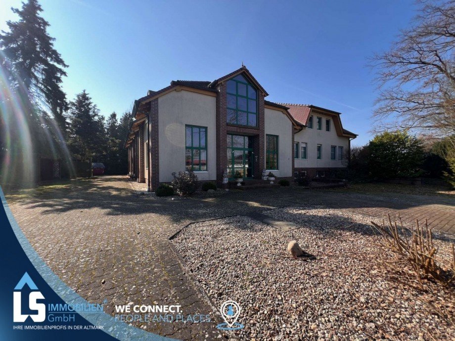 Hausansicht Wohn- / Gesch�ftshaus Wusterhausen/Dosse