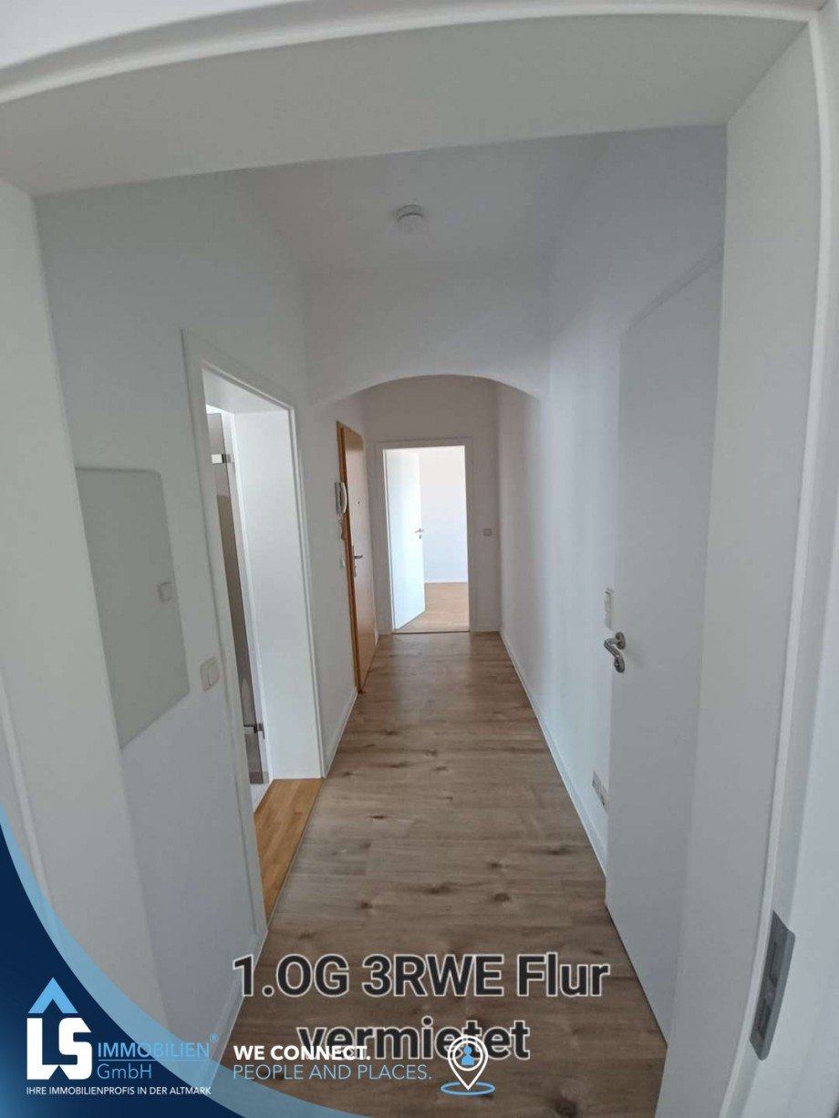 Wohnung 1 OG Mehrfamilienhaus Tangerh�tte