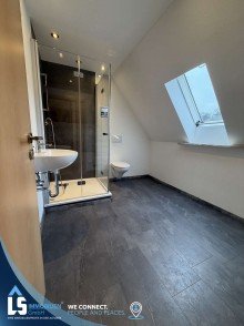 OG Badezimmer Vollst�ndig saniertes Einfamilienhaus in ruhiger Lage bei Havelberg
