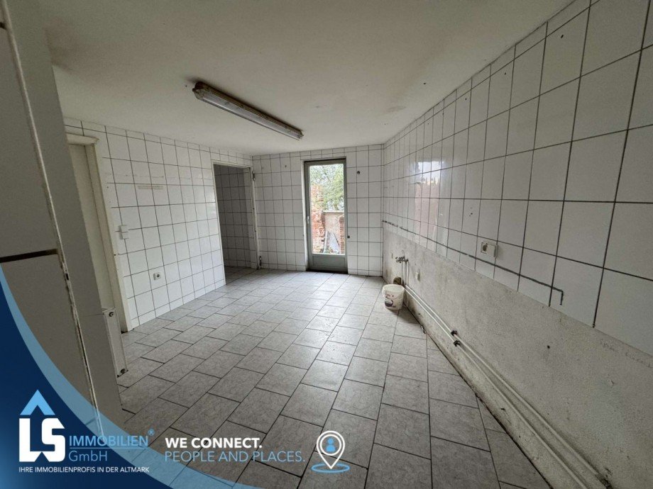 Gewerbeeinheit Mehrfamilienhaus Rog�tz
