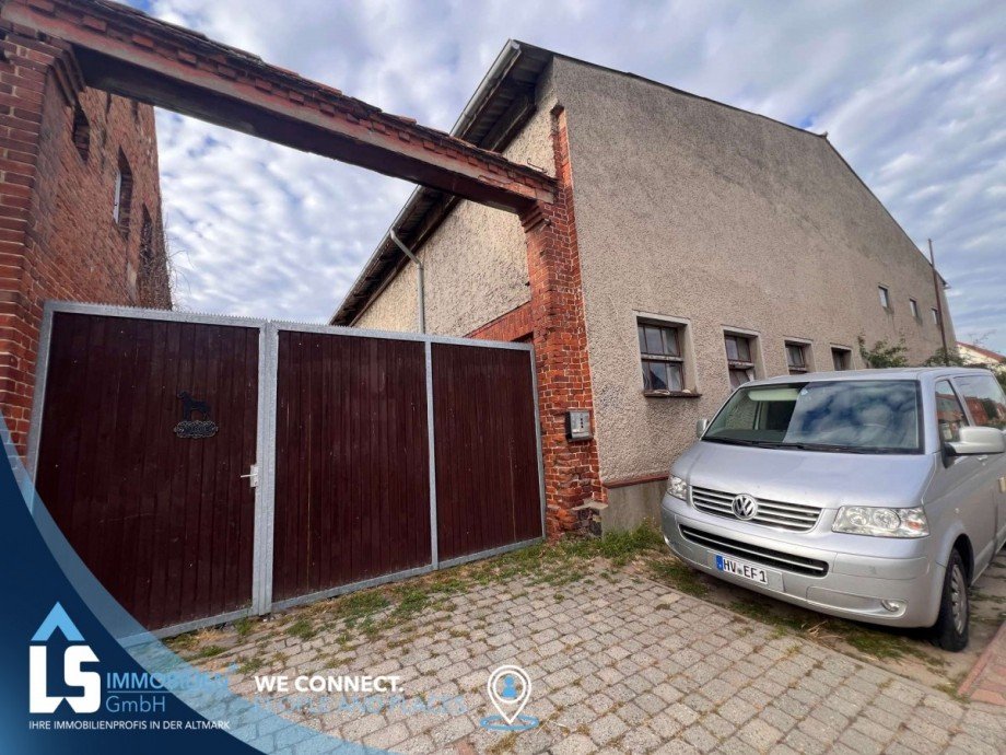 Einfahrt Zweifamilienhaus Bellingen