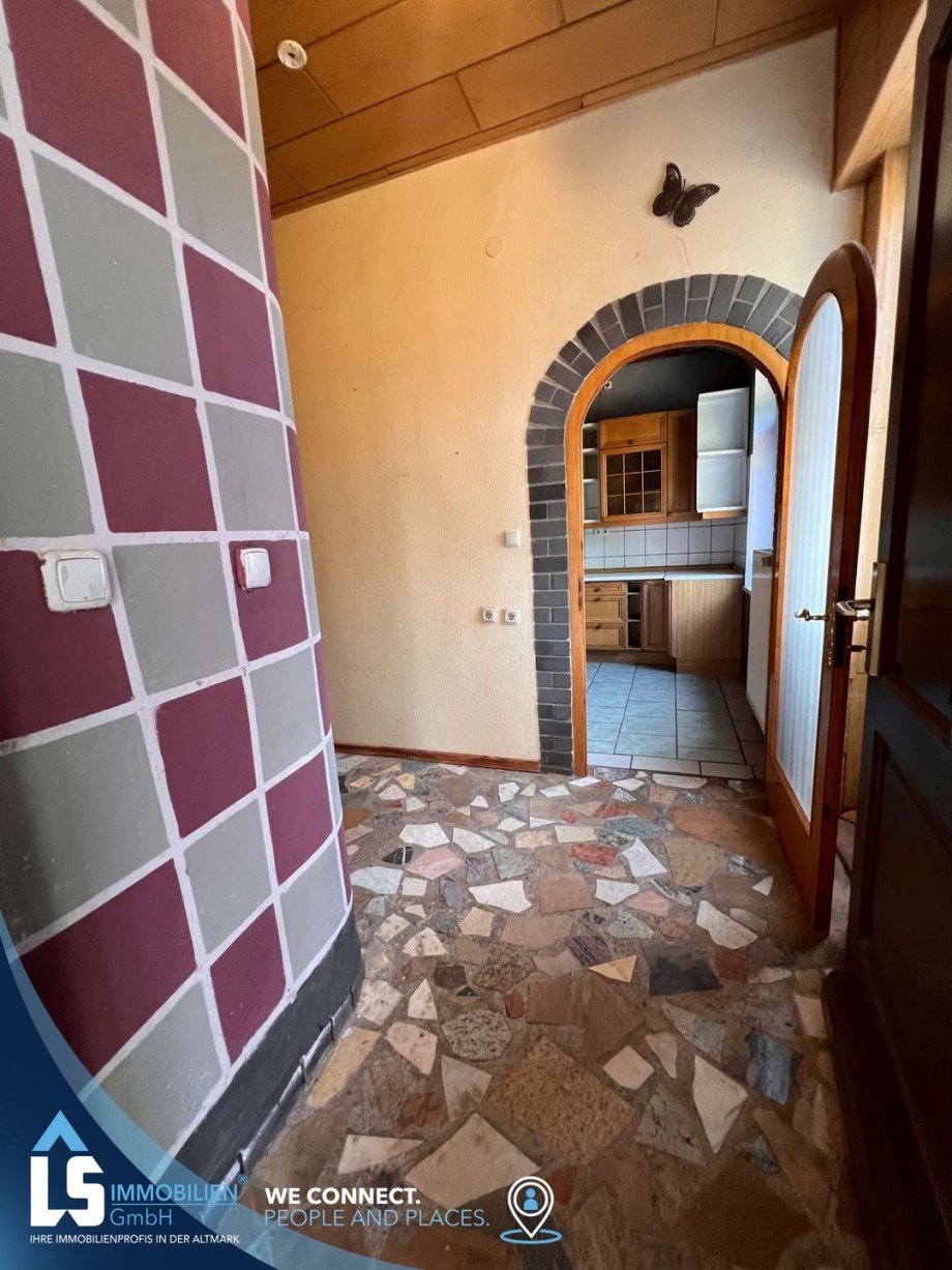 Eingangsbereich Mehrfamilienhaus Nahrstedt