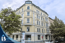 Hausansicht lukrative 3 Raumwohnung zu verkaufen