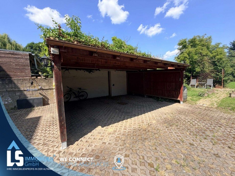 Carport Dachgeschosswohnung Magdeburg
