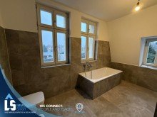 Bad DG 5 Zimmer und 3 B�der - Gro�z�gige, lichtstarke Maisonettwohnung mit Balkon und Stellplatz in Stendal