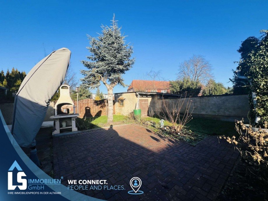 Garten mit Terrasse Doppelhaush�lfte Gardelegen