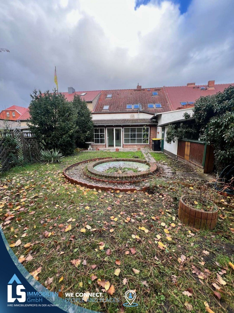 Grundst�ck Reihenmittelhaus Tangerm�nde