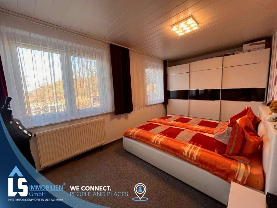 Schlafzimmer Doppelhaush�lfte Stendal