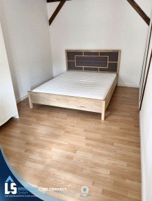 Schlafzimmer 1 - Gro�z�gige m�blierte 3 Zimmerwohnung in der Innenstadt von Stendal