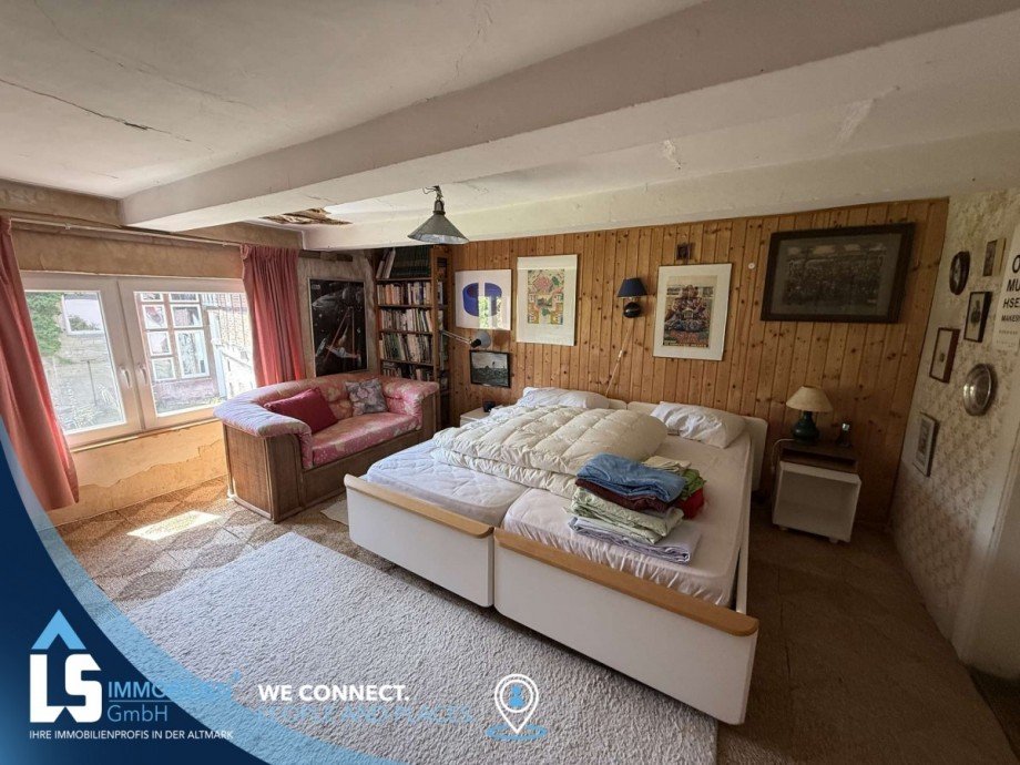 Wohnhaus Schlafzimmer OG Einfamilienhaus Ostingersleben