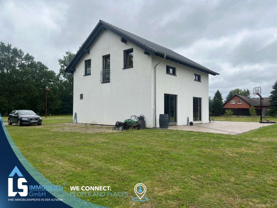 Seitenansicht Einfamilienhaus Wahrenberg OT Aland