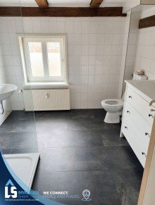Badezimmer Gro�z�gige m�blierte 3 Zimmerwohnung in der Innenstadt von Stendal