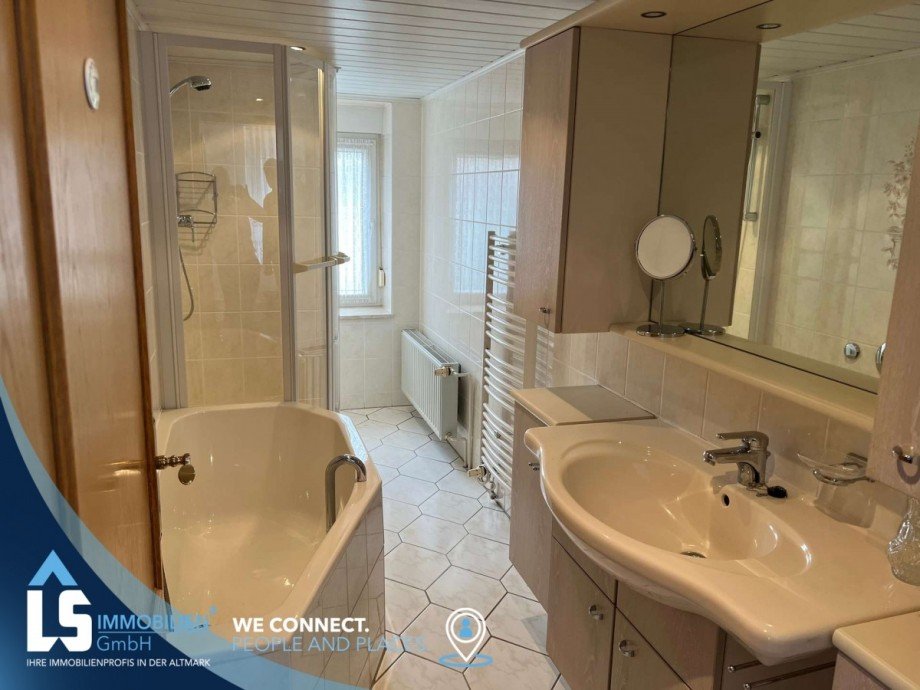 Badezimmer Einfamilienhaus Gro� Santersleben