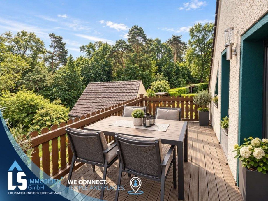 Balkon mit Ostausrichtung Doppelhaush�lfte Stendal