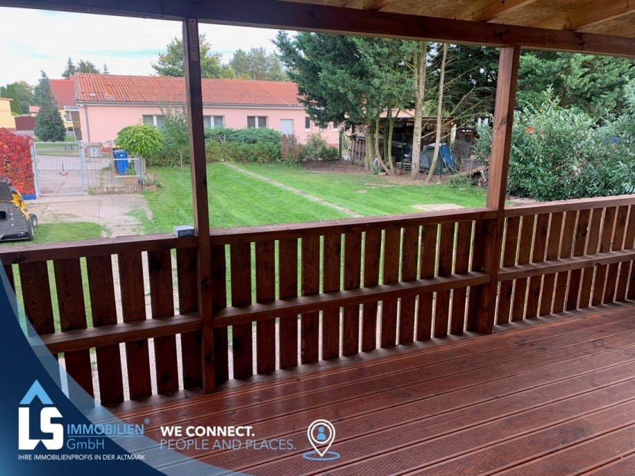 Terrasse/ Grundst�ck Wohnung B�lsdorf