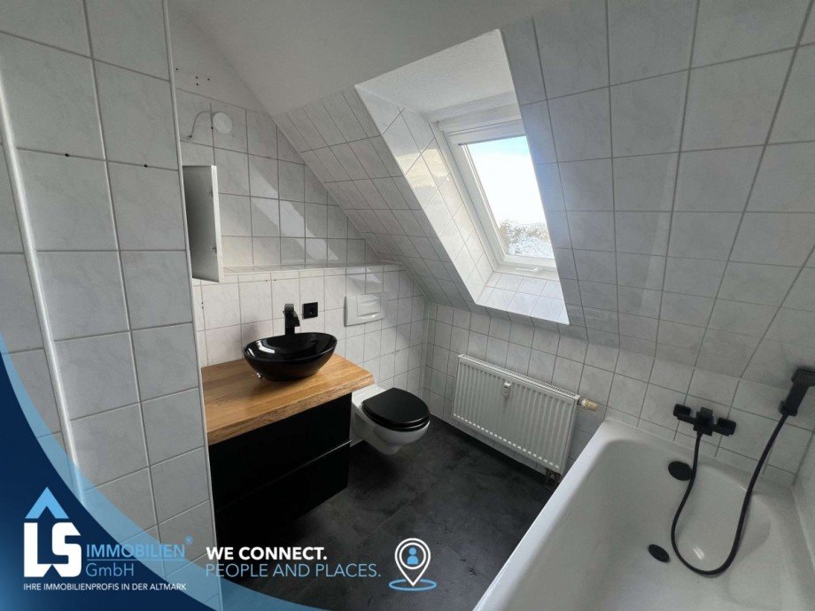 Bad Dachgeschosswohnung Dahlenwarsleben