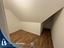 Ankleide 5 Zimmer und 3 B�der - Gro�z�gige, lichtstarke Maisonettwohnung mit Balkon und Stellplatz in Stendal