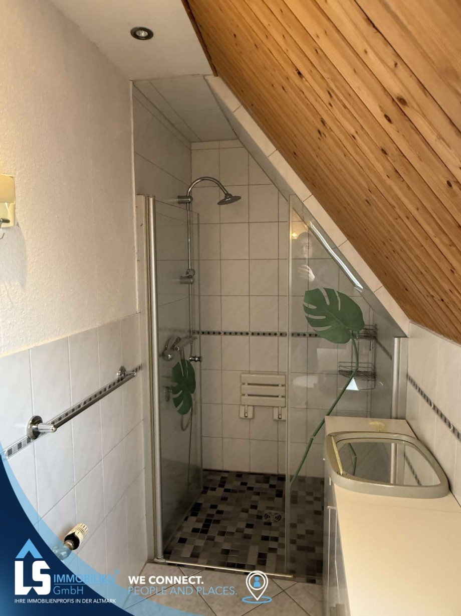 Bad Doppelhaush�lfte D�mitz OT Heidhof