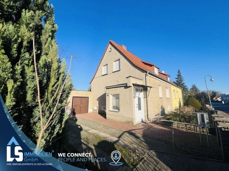 Hausansicht Gardelegen Doppelhaush�lfte Neue Heizung, Einbauk�che, ruhige Lage und viel Platz!