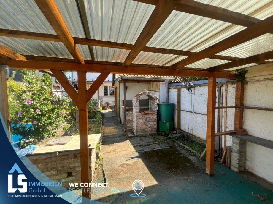 Blick auf die Grillecke Doppelhaush�lfte Quedlinburg