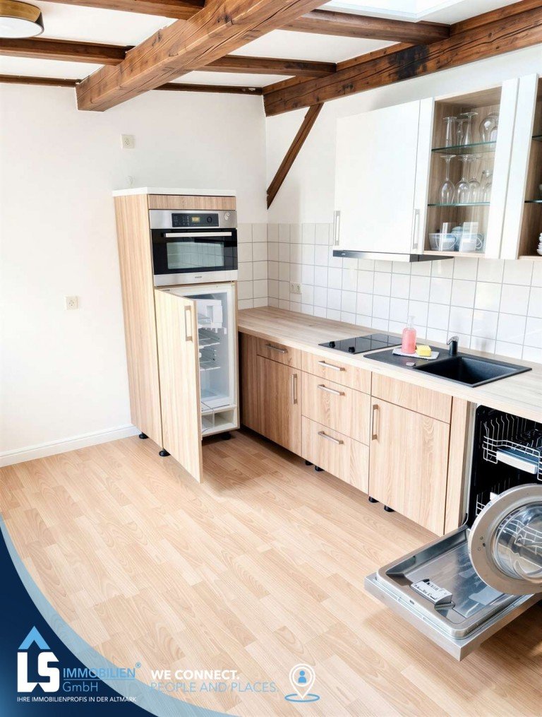 K�che Stendal Dachgeschosswohnung Gro�z�gige m�blierte 3 Zimmerwohnung in der Innenstadt von Stendal