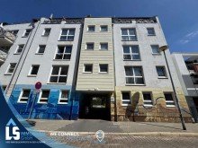 Hausansicht gem�tliche Zweiraumwohnung mit Terrasse im Erdgeschoss