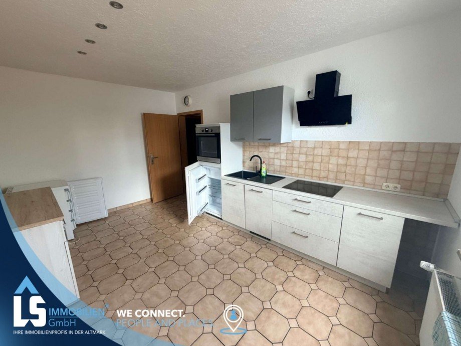 EBK Erdgeschosswohnung Tangerm�nde