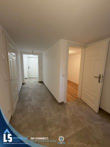 Flur UG.jpg Frisch sanierte Stadtvilla mit Sonder-AfA in Bestlage von Stendal