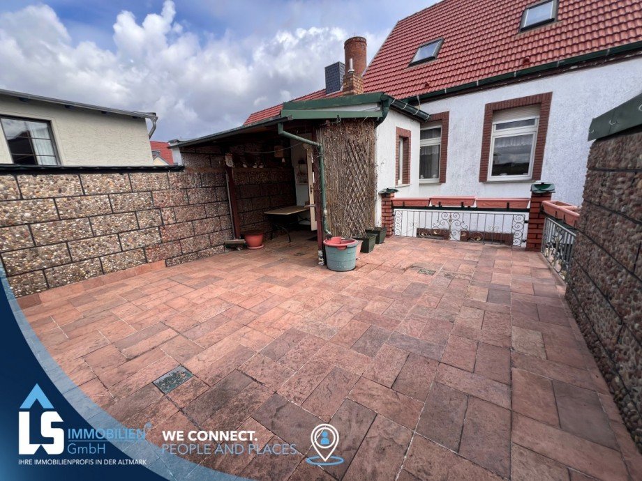 Dachterrasse Reihenmittelhaus Tangerm�nde