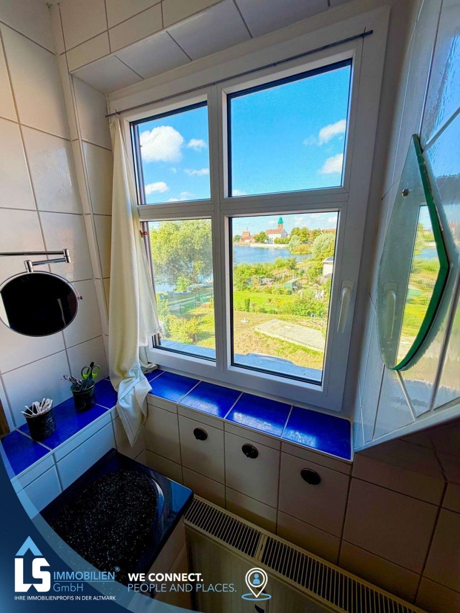 Badfenster WG 1 Mehrfamilienhaus Havelberg