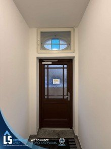 Eingangsbereich.jpg 5 Zimmer und 3 B�der - Gro�z�gige, lichtstarke Maisonettwohnung mit Balkon und Stellplatz in Stendal