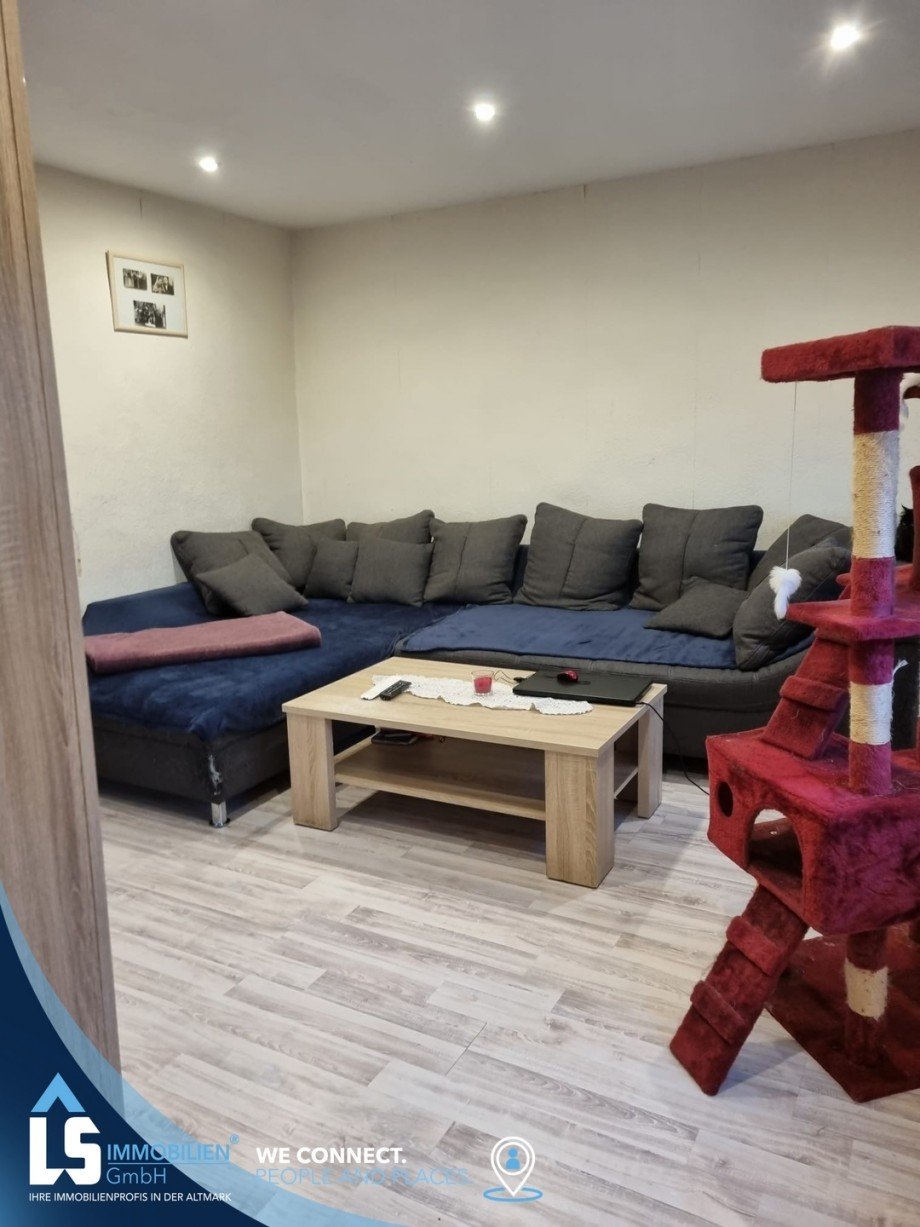 6fc84b64-ce56-4bba-a552-42599d7ae456 Einfamilienhaus Hedersleben