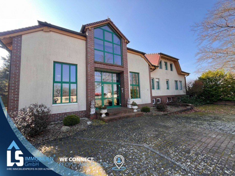 Hausansicht Wohn- / Gesch�ftshaus Wusterhausen/Dosse