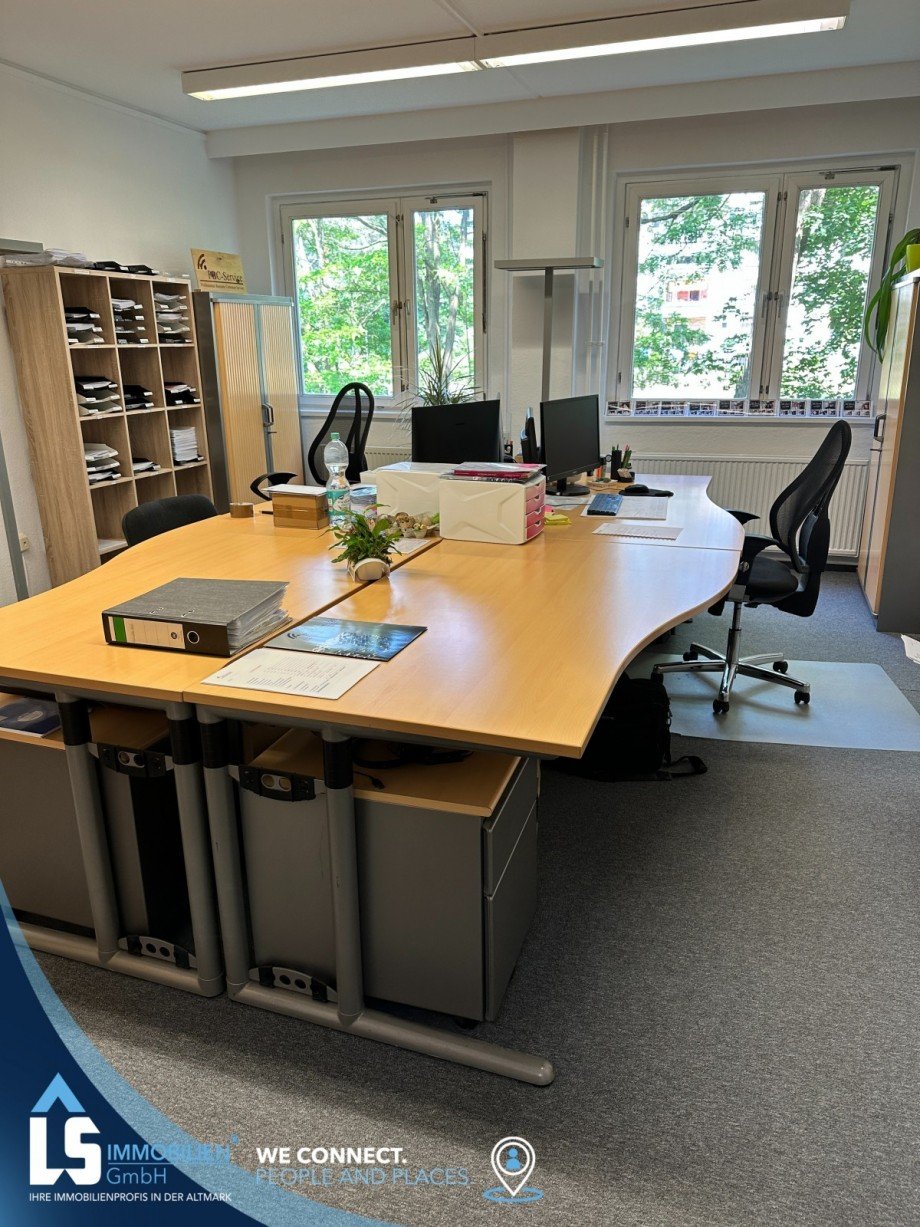 IMG_4741 B�rofl�che Premnitz